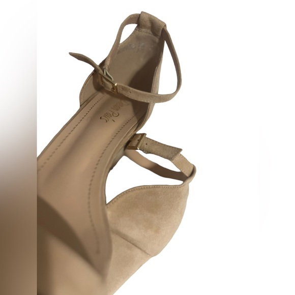 DREAM PAIRS Women's Nude Ankle Strap Low Wedge Sandals Size 7.5 - Picture 8 of 10